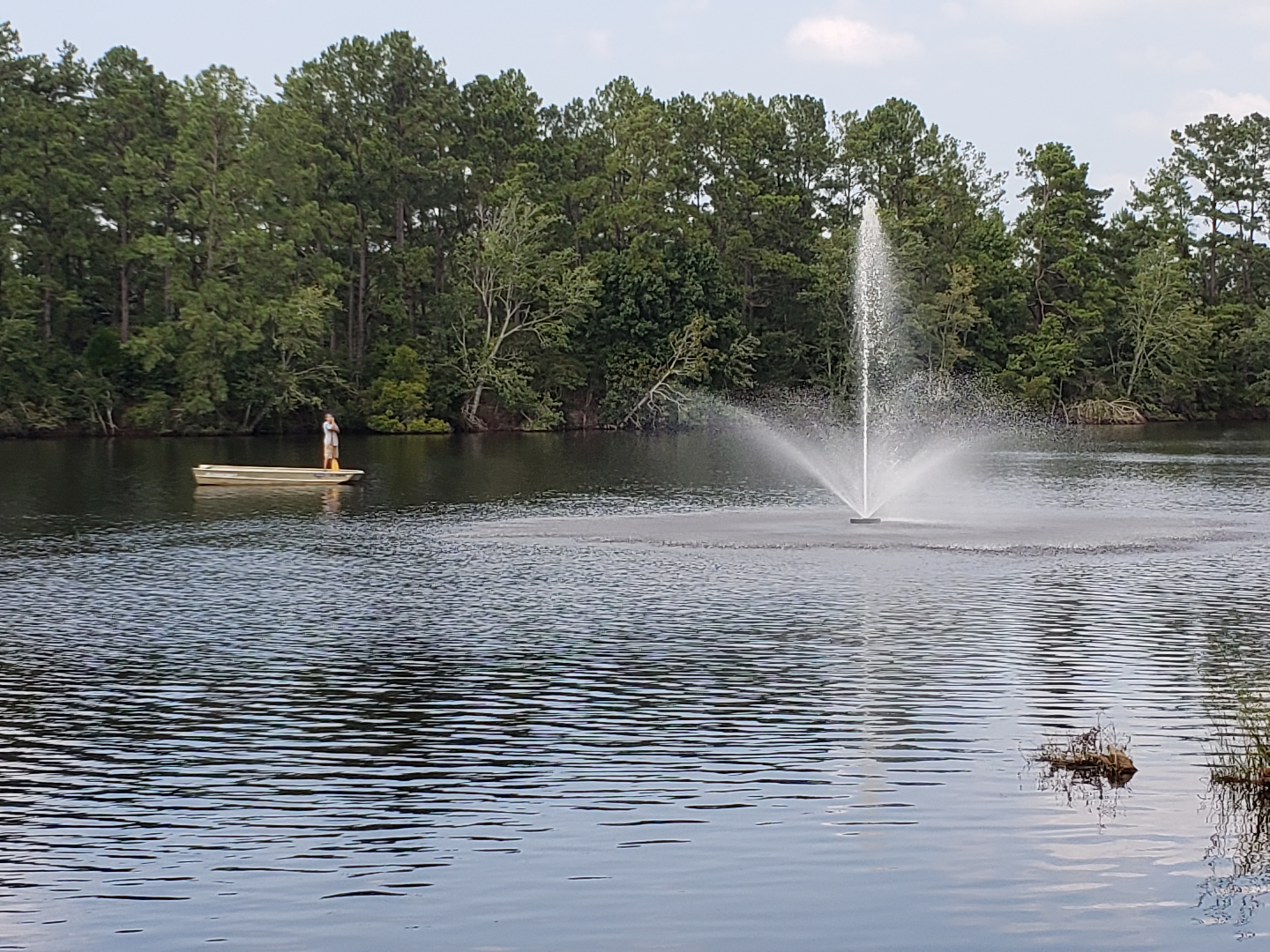Vanguard Fountain Spray in a lake